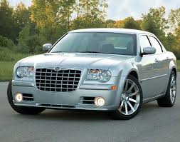 http://www.autocity.com/fotos/Chrysler_300_C_SRT-8/12108.html