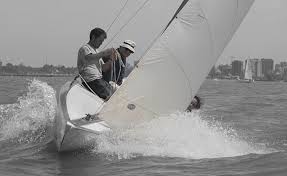http://www.elojonautico.com/el_ojo_nutico/2008/10/regata-de-veler.html