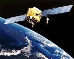 http://themst.wordpress.com/2008/02/15/eeuu-planea-el-uso-de-un-misil-para-derribar-un-satelite-espia-fuera-de-control/