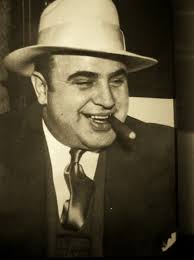 http://lacacadechango.wordpress.com/2008/09/19/al-capone-y-juarez-los-anos-de-la-prohibicion/
